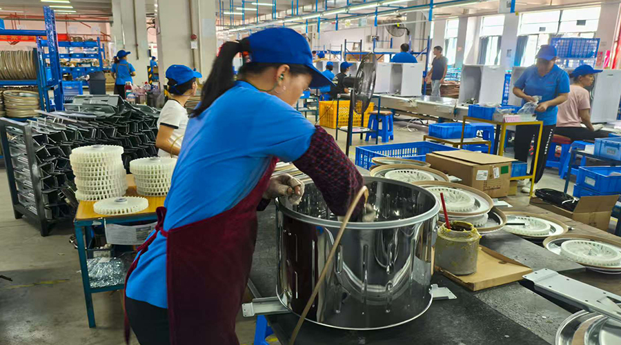 烘干機發(fā)出異響？別慌，我們來幫您