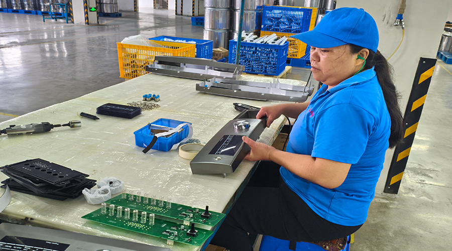 品質(zhì)源于嚴(yán)苛測試，金環(huán)電器的實(shí)驗(yàn)室保障